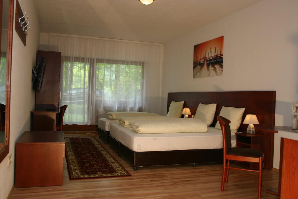 Apartment Traube Bad Urach Oda fotoğraf