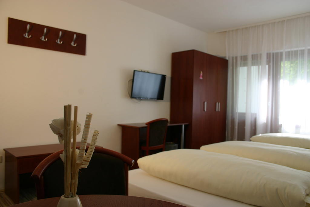 Apartment Traube Bad Urach Oda fotoğraf